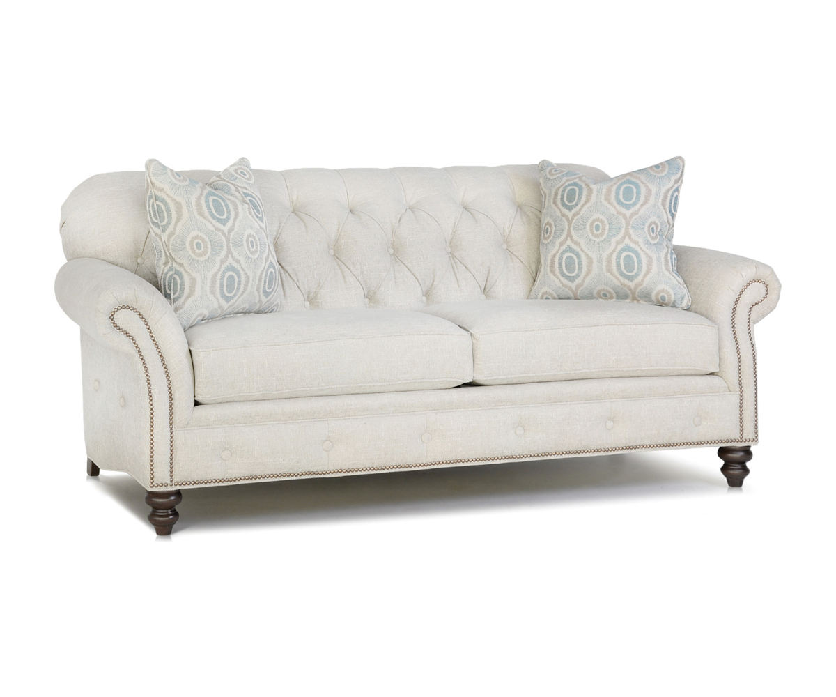 Traditional style sofa